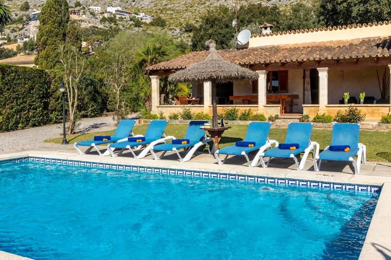 Holiday home Charming 3 Bedroomn Villa With Pool In Pollensa By Renthousing Spain