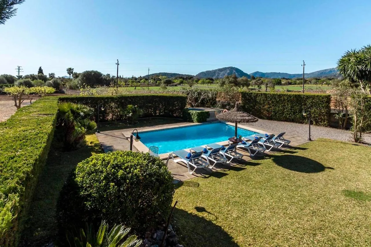 Charming 3 Bedroomn Villa With Pool In Pollensa By Renthousing Spain