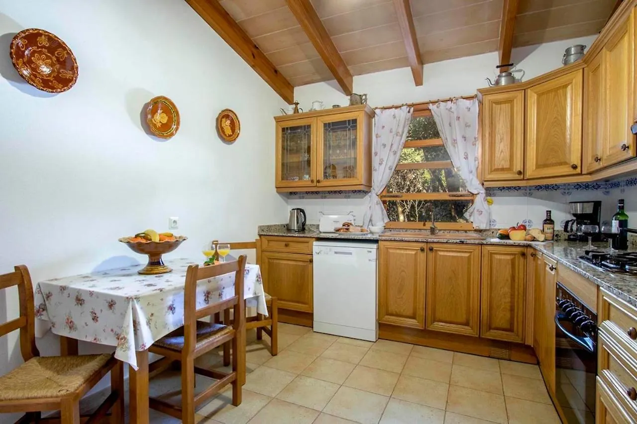 Charming 3 Bedroomn Villa With Pool In Pollensa By Renthousing 0*, Pollenca Spain