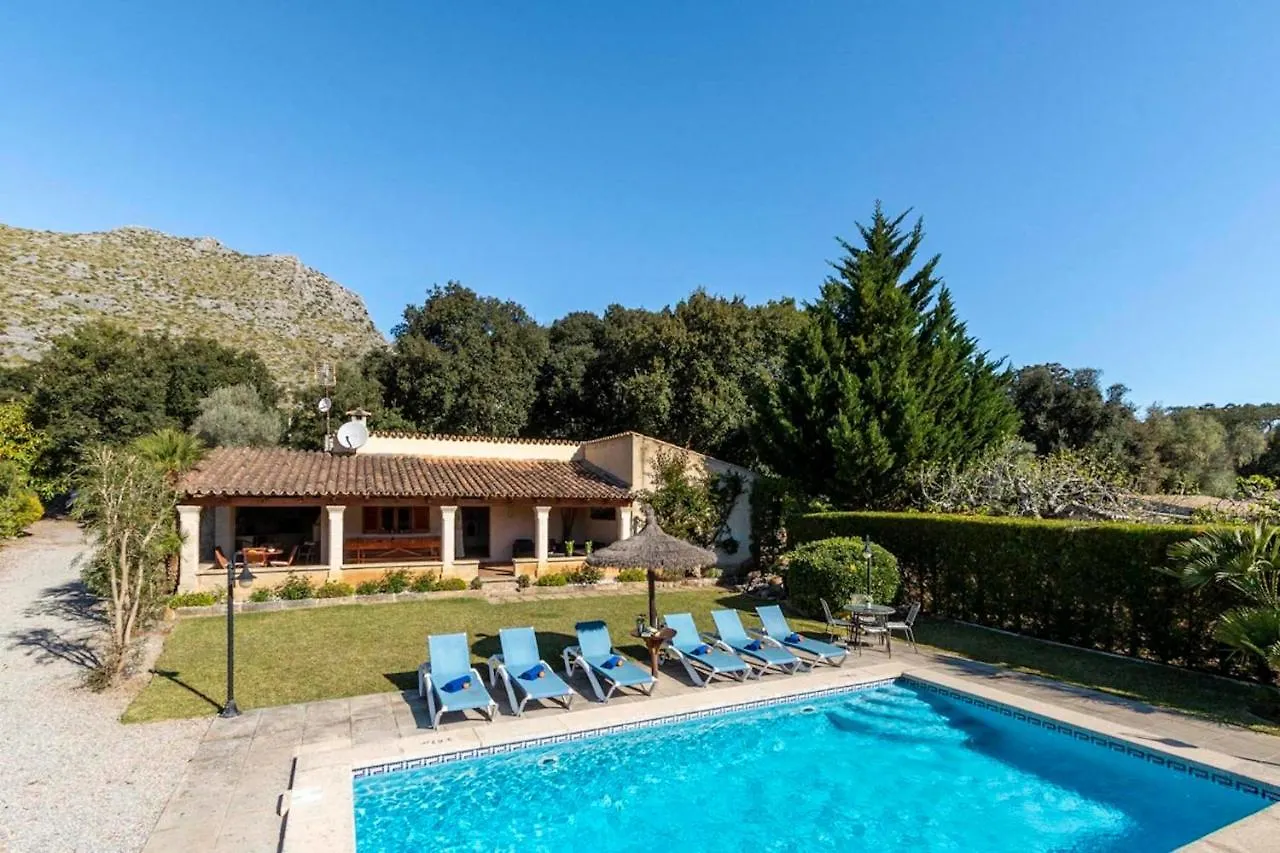 Charming 3 Bedroomn Villa With Pool In Pollensa By Renthousing Pollenca